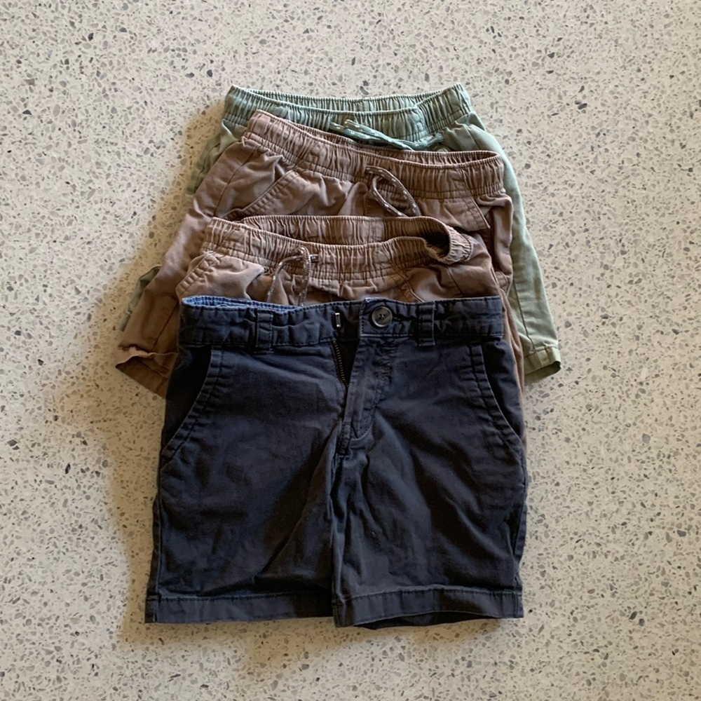 Cat & Jack 4 pairs of shorts 5t